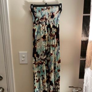 Floral strapless maxi dress